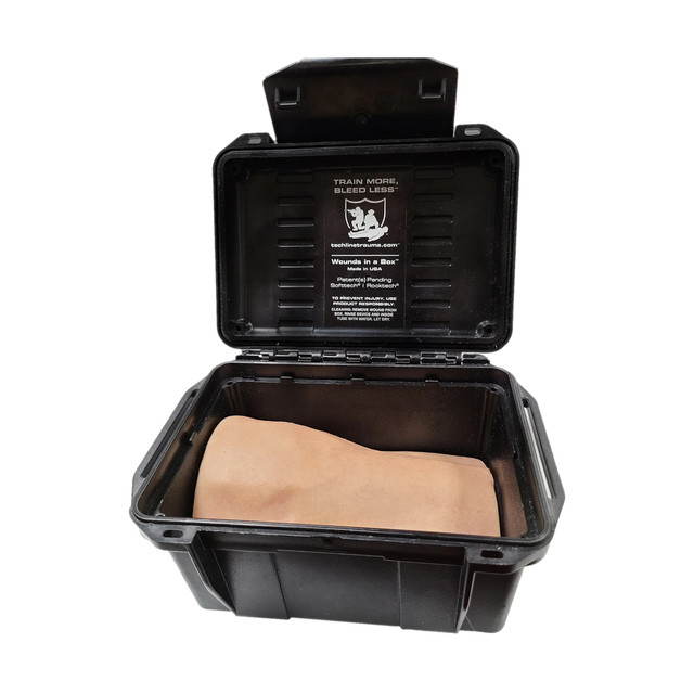 Trenazer-dostepu-doszpikowego-Techline-IO-in-a-Box®-1